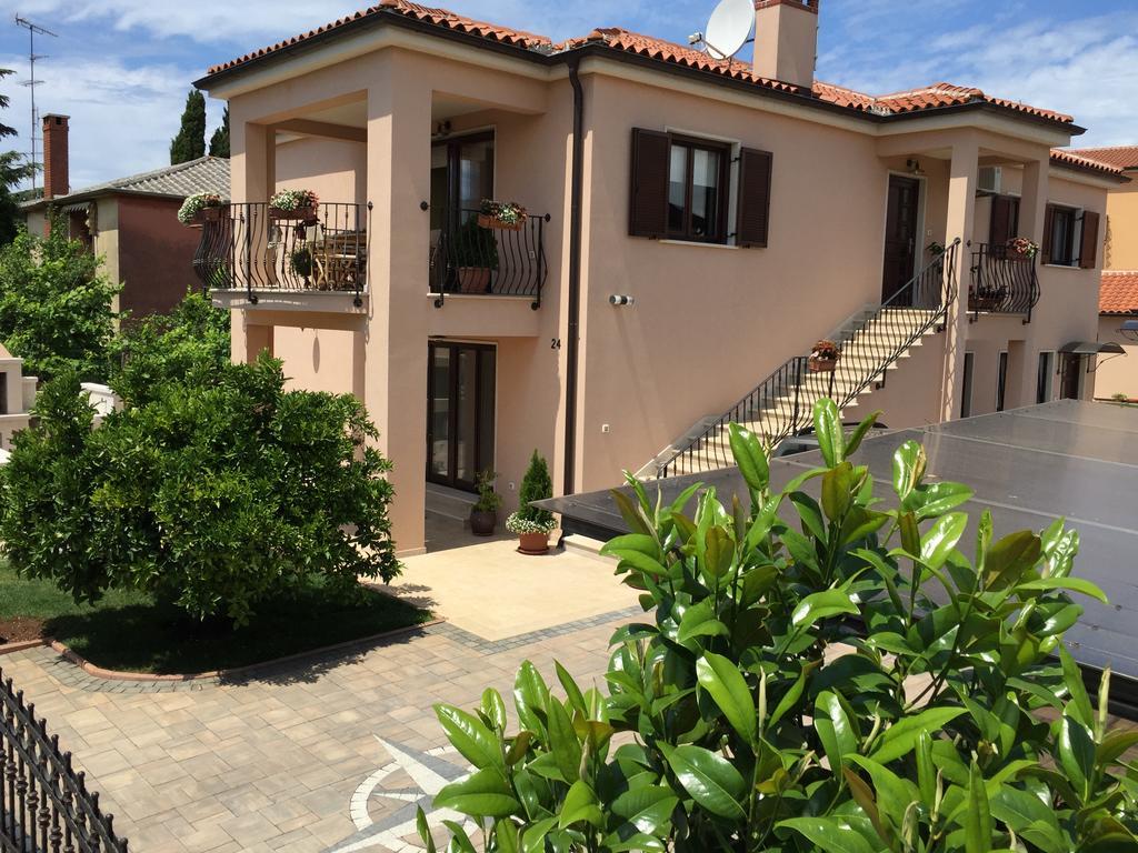 Apartment Villa Baric 4412 ロヴィニ エクステリア 写真
