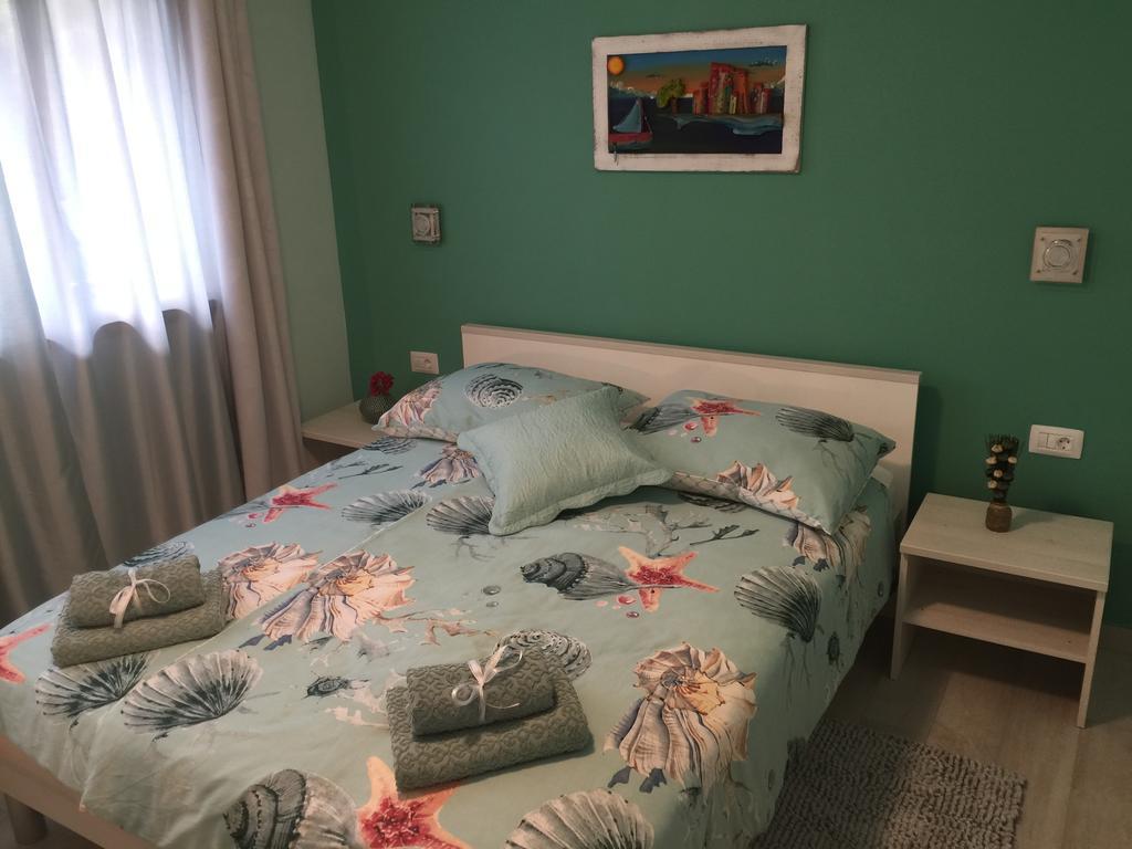 Apartment Villa Baric 4412 ロヴィニ エクステリア 写真