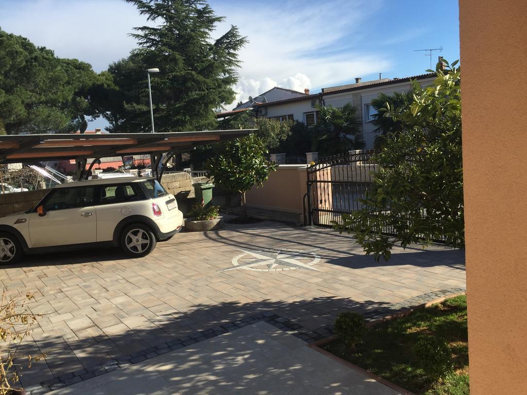 Apartment Villa Baric 4412 ロヴィニ エクステリア 写真