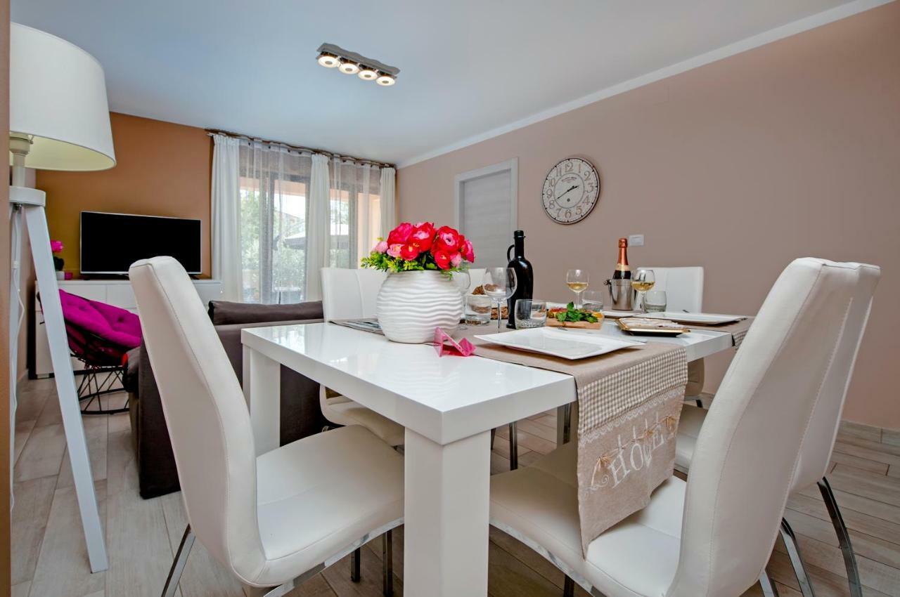 Apartment Villa Baric 4412 ロヴィニ エクステリア 写真