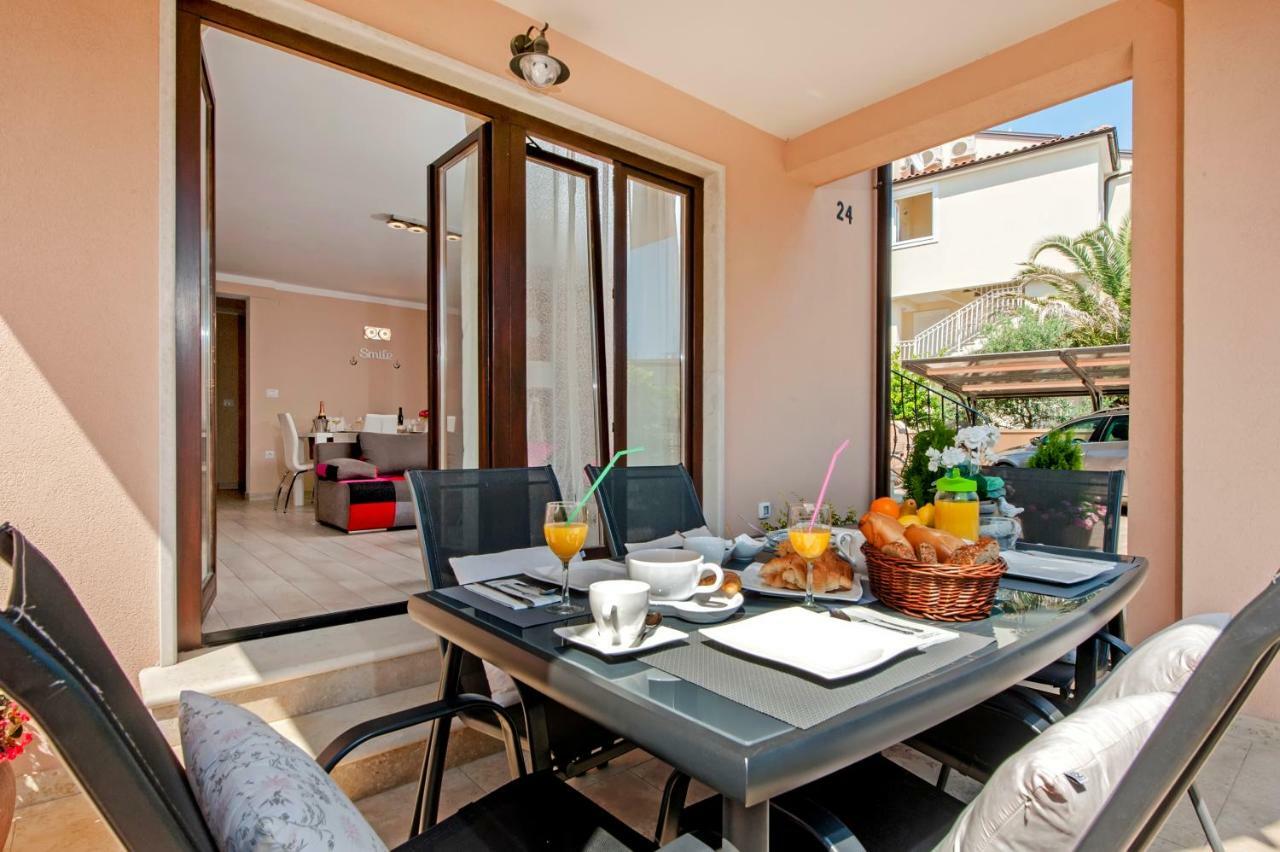 Apartment Villa Baric 4412 ロヴィニ エクステリア 写真