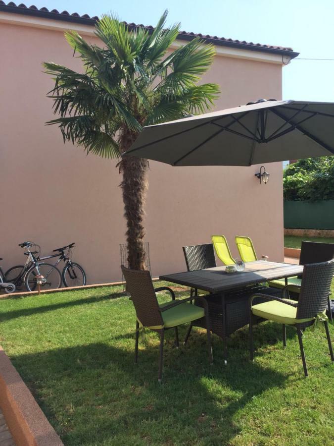 Apartment Villa Baric 4412 ロヴィニ エクステリア 写真